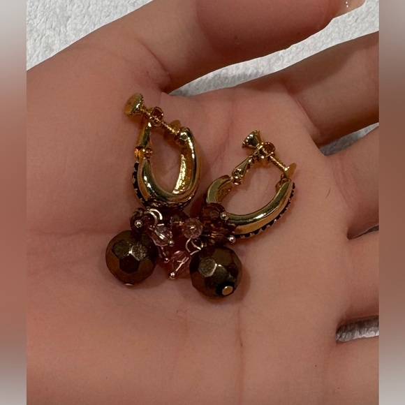 Vintage Style Gold Tone Clip-On Dangle
Earrings | Bronze & Pink Beaded Cluster - Picture 3 of 13